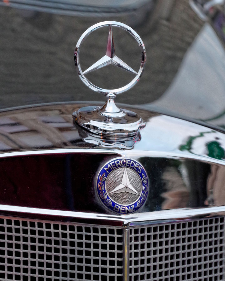 Mercedes Benz