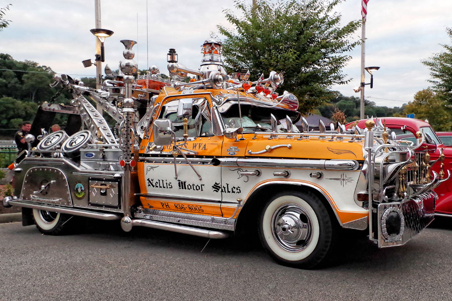 Nellis Motor Sales Wrecker